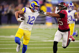 APTOPIX Buccaneers Rams Football