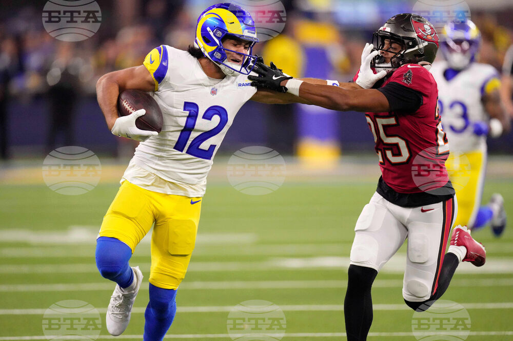 APTOPIX Buccaneers Rams Football