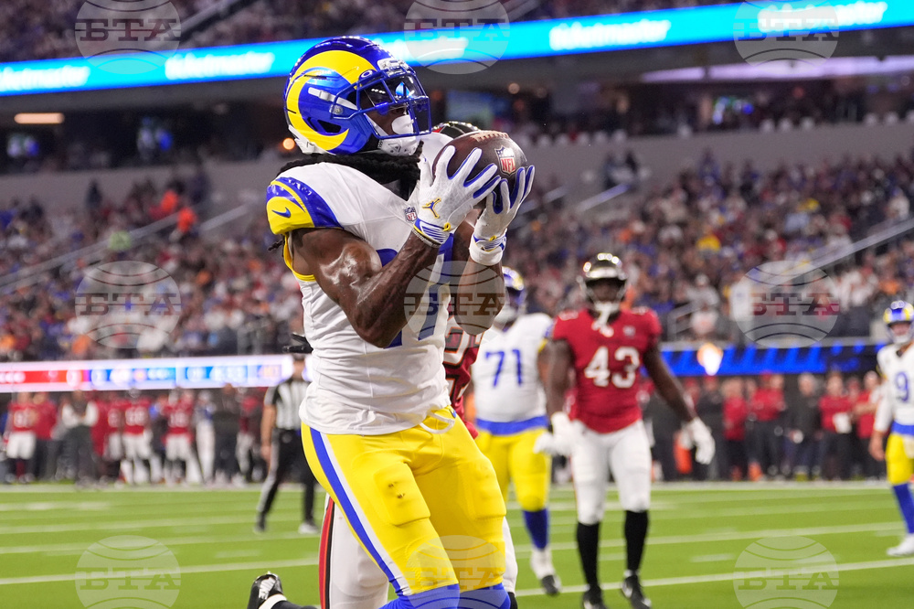 Buccaneers Rams Football