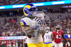 Buccaneers Rams Football