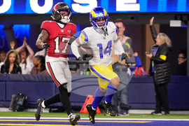 Buccaneers Rams Football