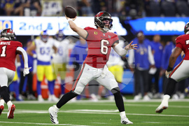 Buccaneers Rams Football