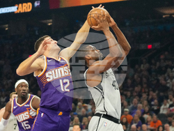 Spurs Suns Basketball