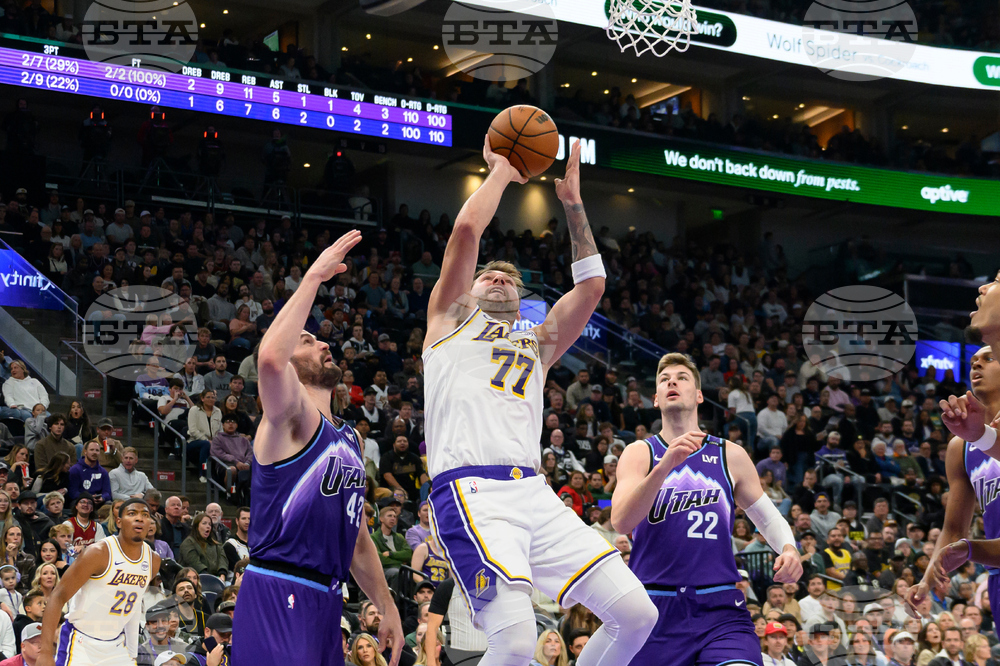 Lakers Jazz Basketball