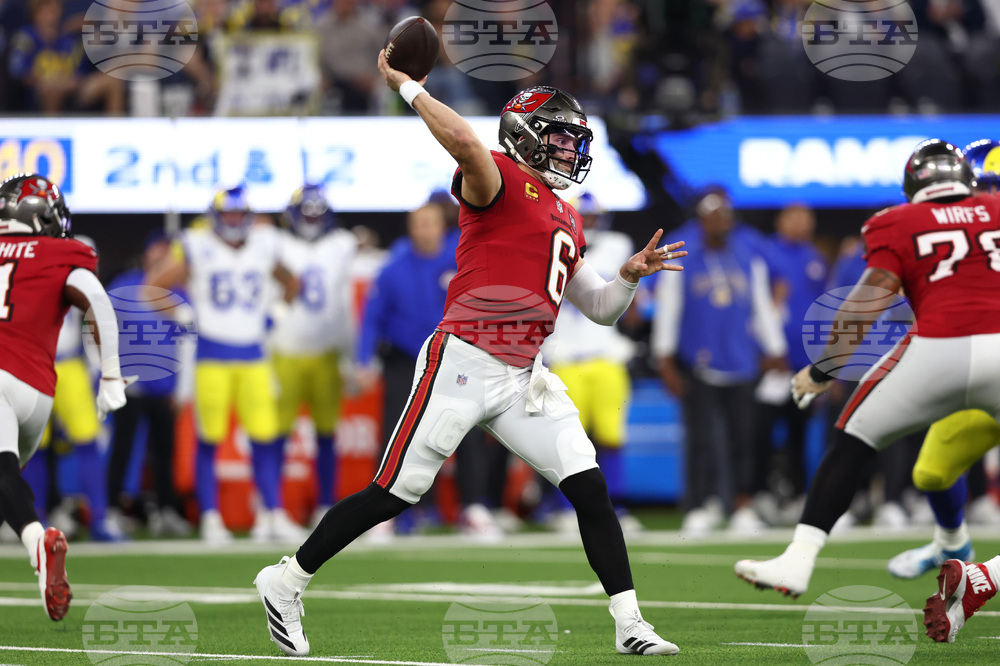 Buccaneers Rams Football