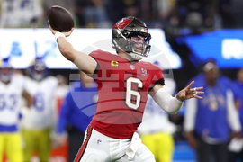 Buccaneers Rams Football