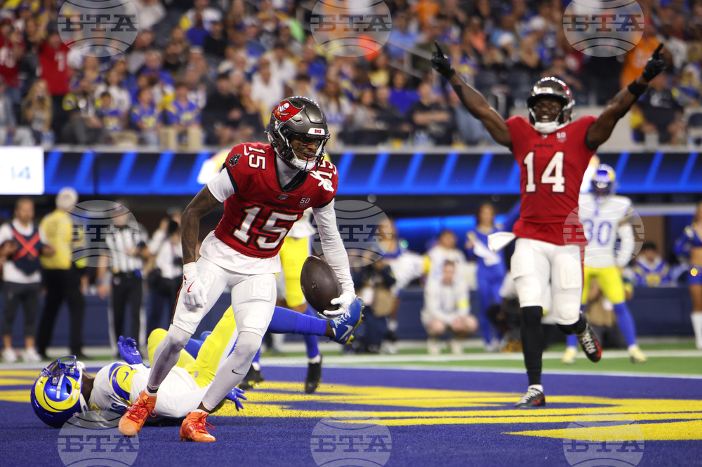 Buccaneers Rams Football