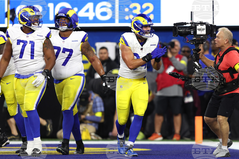 Buccaneers Rams Football