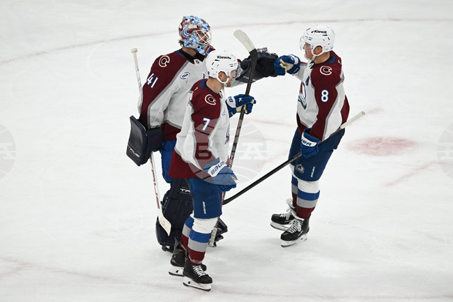 Кейл Макар отбеляза единствения гол и Колорадо Аваланш надви Чикаго Блекхоукс в НХЛ