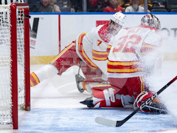 Flames Canucks Hockey