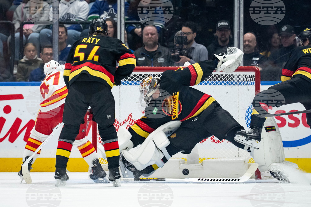 Flames Canucks Hockey