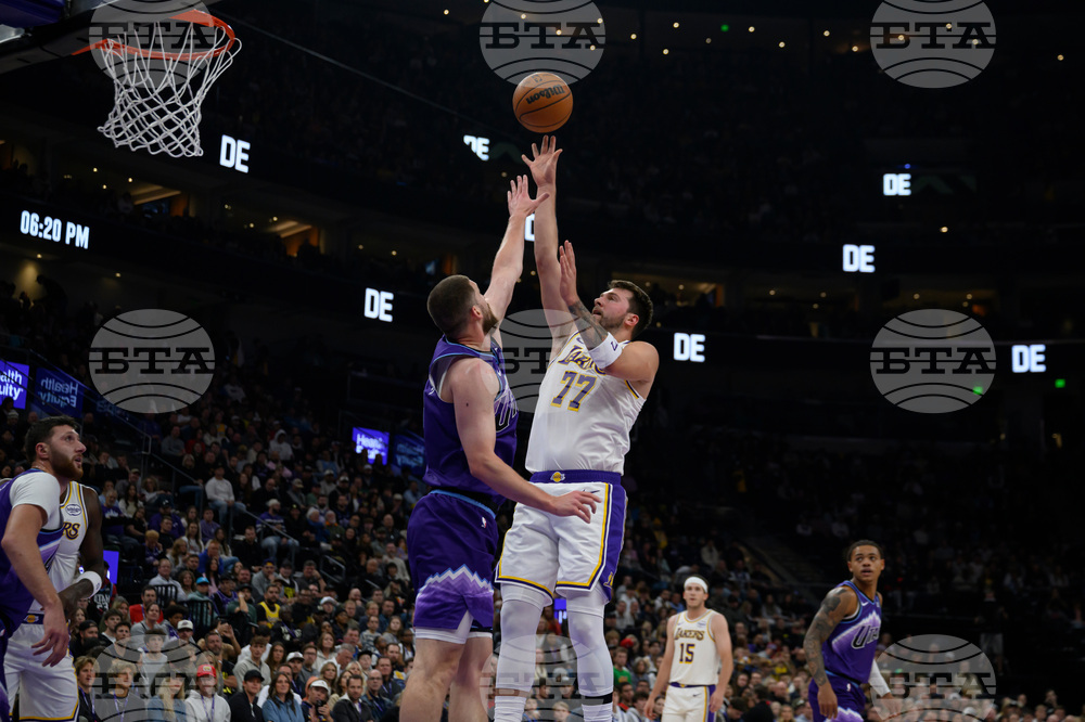 Lakers Jazz Basketball