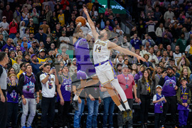 Lakers Jazz Basketball