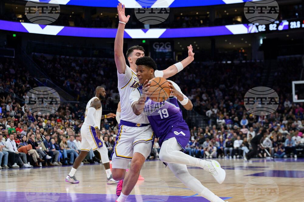 Lakers Jazz Basketball