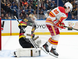 Flames Canucks Hockey