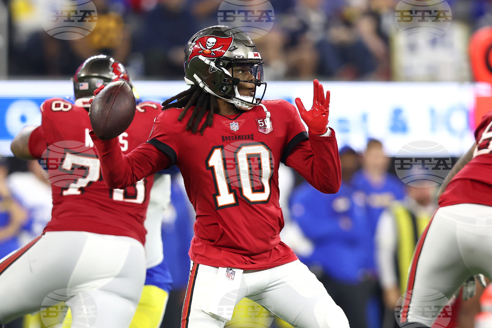 Buccaneers Rams Football