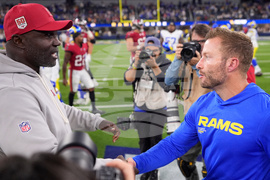 Buccaneers Rams Football