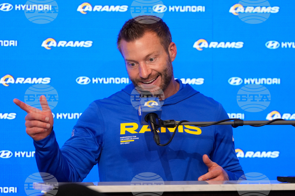 Buccaneers Rams Football