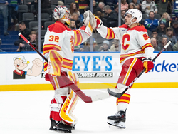 Flames Canucks Hockey