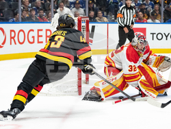 Flames Canucks Hockey