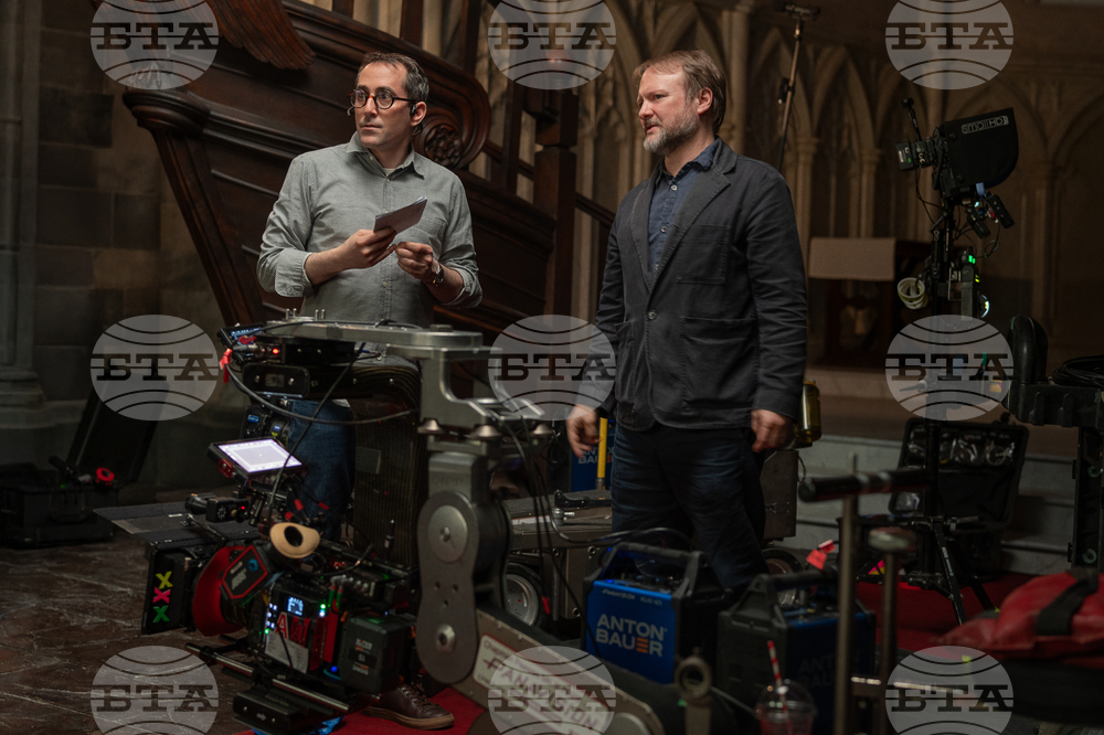 Film Review - Wake Up Dead Man: A Knives Out Mystery