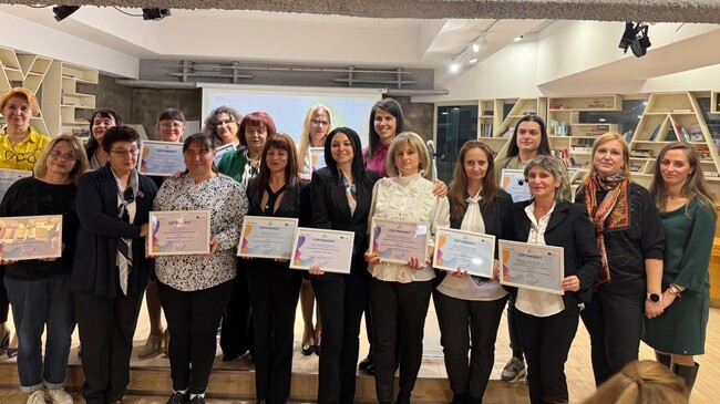 ЦРЧР: Образование с визия за бъдещето - европейско признание за българските учители на EITA 2025 и Националните eTwinning награди