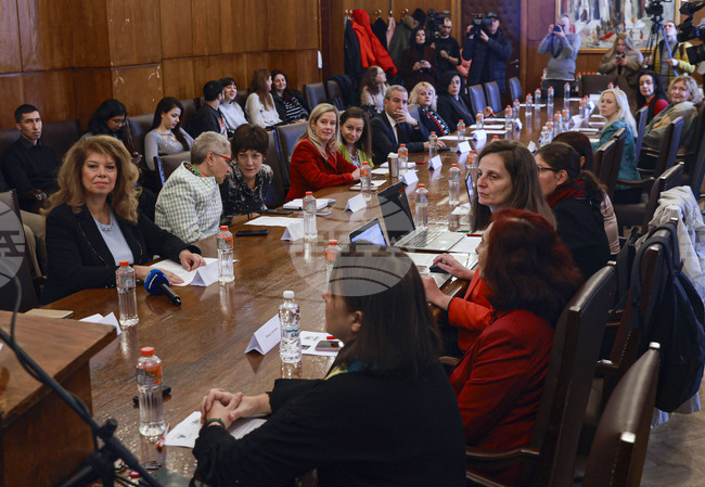 Sofia University Roundtable: Bulgaria Needs Modern and Humane System to Protect and Integrate Migrant Children