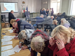 Търговище - проекти за саниране на многофамилни жилищни сгради - начална пресконференция