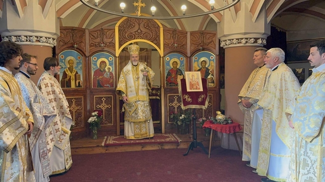 Тържествено бе отбелязан патронният празник на Българската православна църковна община „Свети Климент Охридски“ в Мюнхен