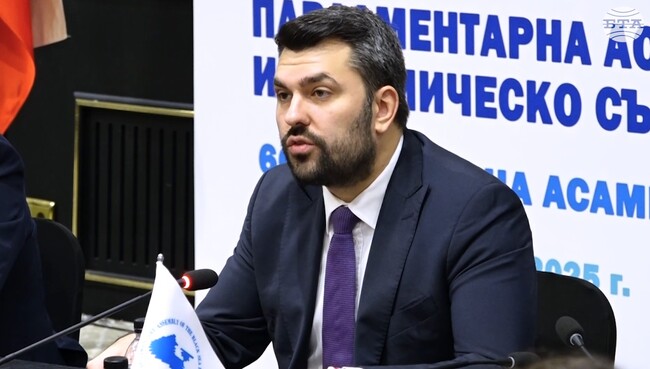 България остава силен поддръжник на борбата на Украйна за справедлив и траен мир, който да запази суверенитета и териториалната цялост на страната, заяви Георг Георгиев