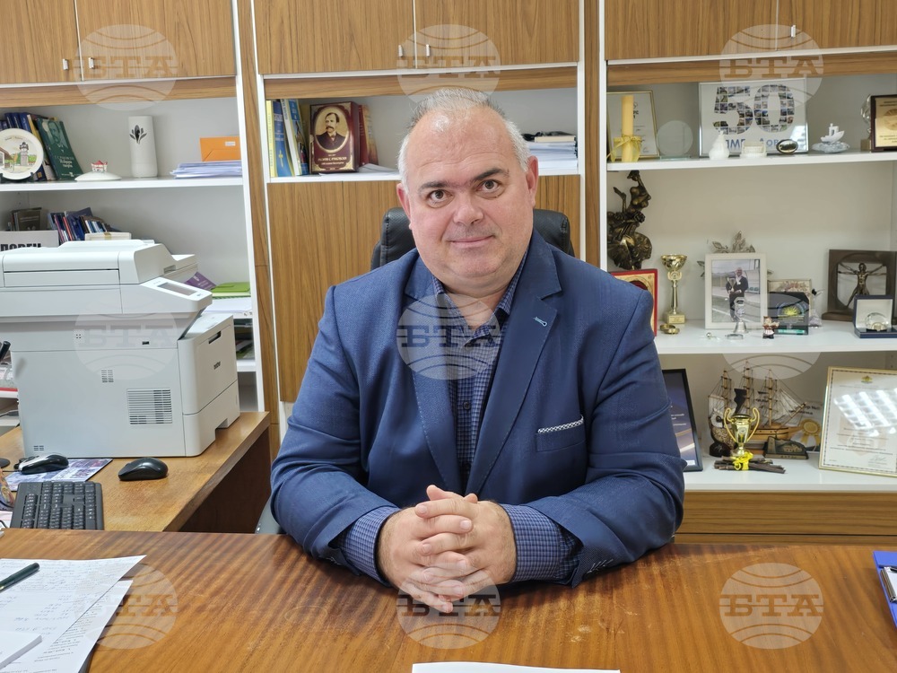 Олимпиадата е първата крачка, която може да те поведе към успеха, каза Венцеслав Георгиев, директор на ППМГ в Ловеч