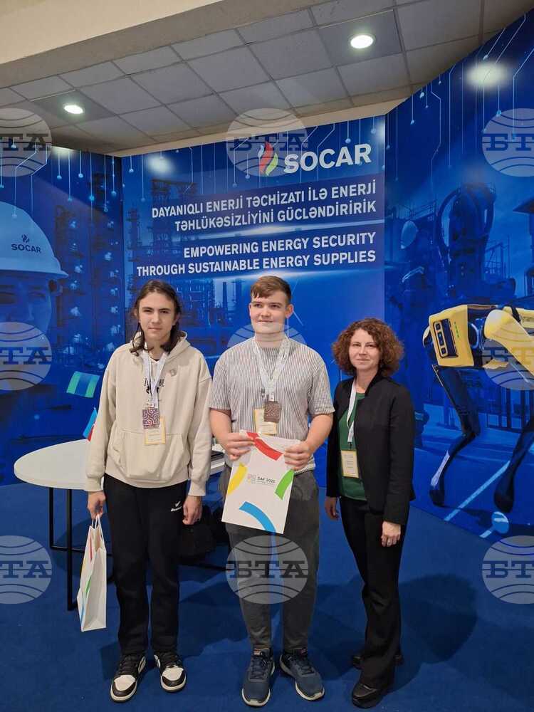 Ученици от Павликени завоюваха трето място в Международния STEAM фестивал в Азербайджан с концепция за смарт къща