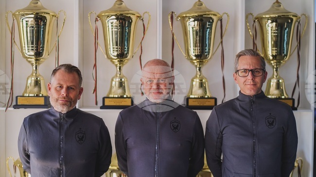 Лудогорец (Рз) потвърди, че двама опитни шведски треньори влизат в щаба на Пер-Матиас Хьогмо 