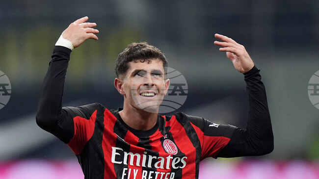 Кристиян Пулишич ще се върне най-много до седмица за Милан, но Сантяго Хименес все още не тренира