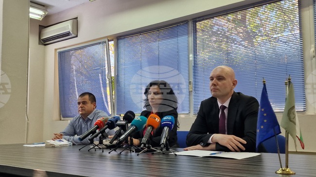 Семейната драма с двойното убийство и самоубийство в Поповица е заради хазартна зависимост на внука