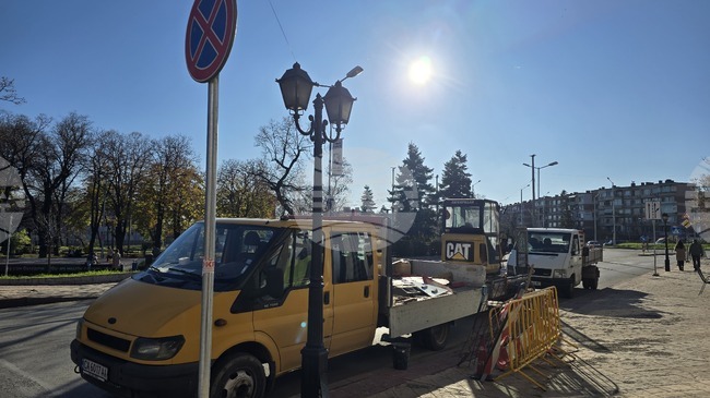 Започва изграждането на пешеходен светофар на бул. „Георги Данчев“ в Сливен 