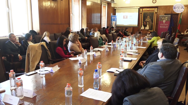 България трябва да изгради устойчива система за закрила и интеграция на децата мигранти и на търсещите международна закрила, смятат експерти