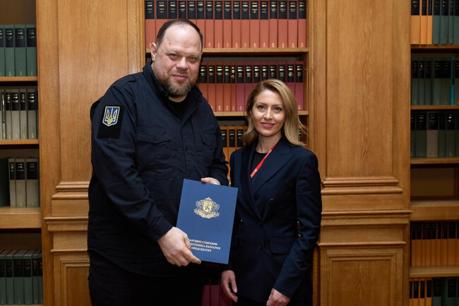 Мирното споразумение за Украйна трябва да бъде придружено от стабилни и надеждни гаранции за сигурността ѝ, заяви председателят на НС 