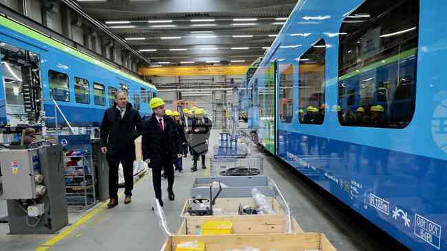 Transport Minister: First New Skoda Electric Train to Arrive in Bulgaria in January 2026, Will Enter Service in April