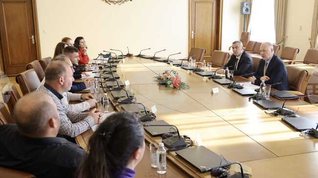 Капиталът на „Напоителни системи“ ще бъде увеличен за възстановяване на помпената станция на язовир „Пясъчник“, каза премиерът Росен Желязков