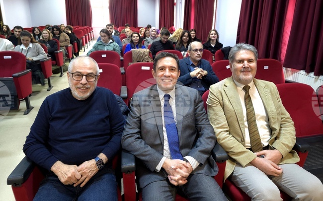 Турция - Анкара - Посолство на Република България - Владлен Александров - среща