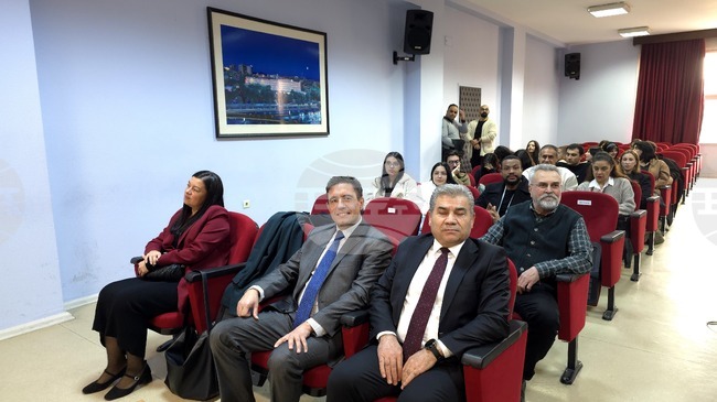 Discussion at Ankara University Centres on Connection between Turkish, Bulgarian Theatre