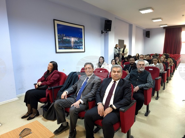 Discussion at Ankara University Centres on Connection between Turkish, Bulgarian Theatre