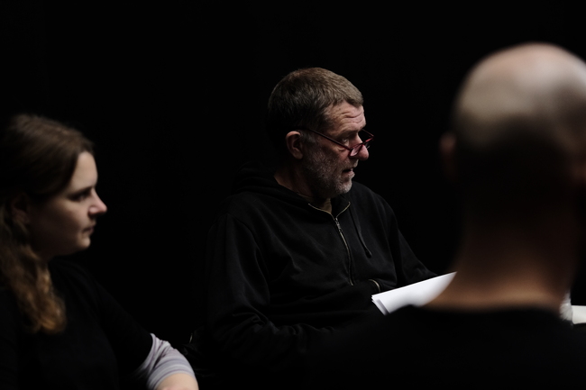 Йерней Лоренци избира персонажи за „Физика на тъгата“ в Народния театър