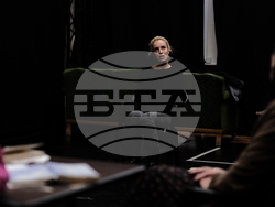 Йерней Лоренци избира персонажи за „Физика на тъгата“ в Народния театър, снимка – Народен театър/ Петко Мавродиев