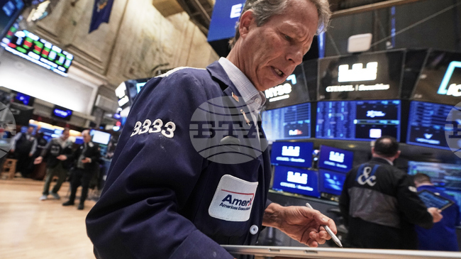 Без ясна посока се движат индексите при отварянето на сесията на Уолстрийт