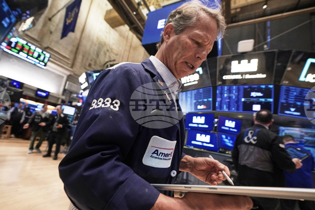 Без ясна посока се движат индексите при отварянето на сесията на Уолстрийт