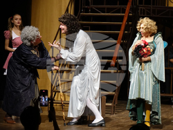 На 28 ноември е премиерата на „Примадони“ в Сатирата, снимка – Сатиричен театър 