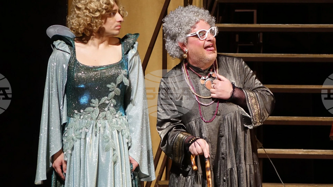 В „Примадони“ играем истината, а истината е любовта, казва пред БТА режисьорът на спектакъла Калин Сърменов