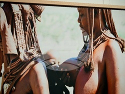 Габрово - „Жените носят света“ - изложба